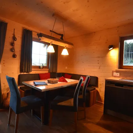 Feriehus Holzar - Via Claudia Haus 72 Illach